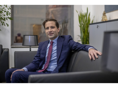 Successful {site_name} Trader